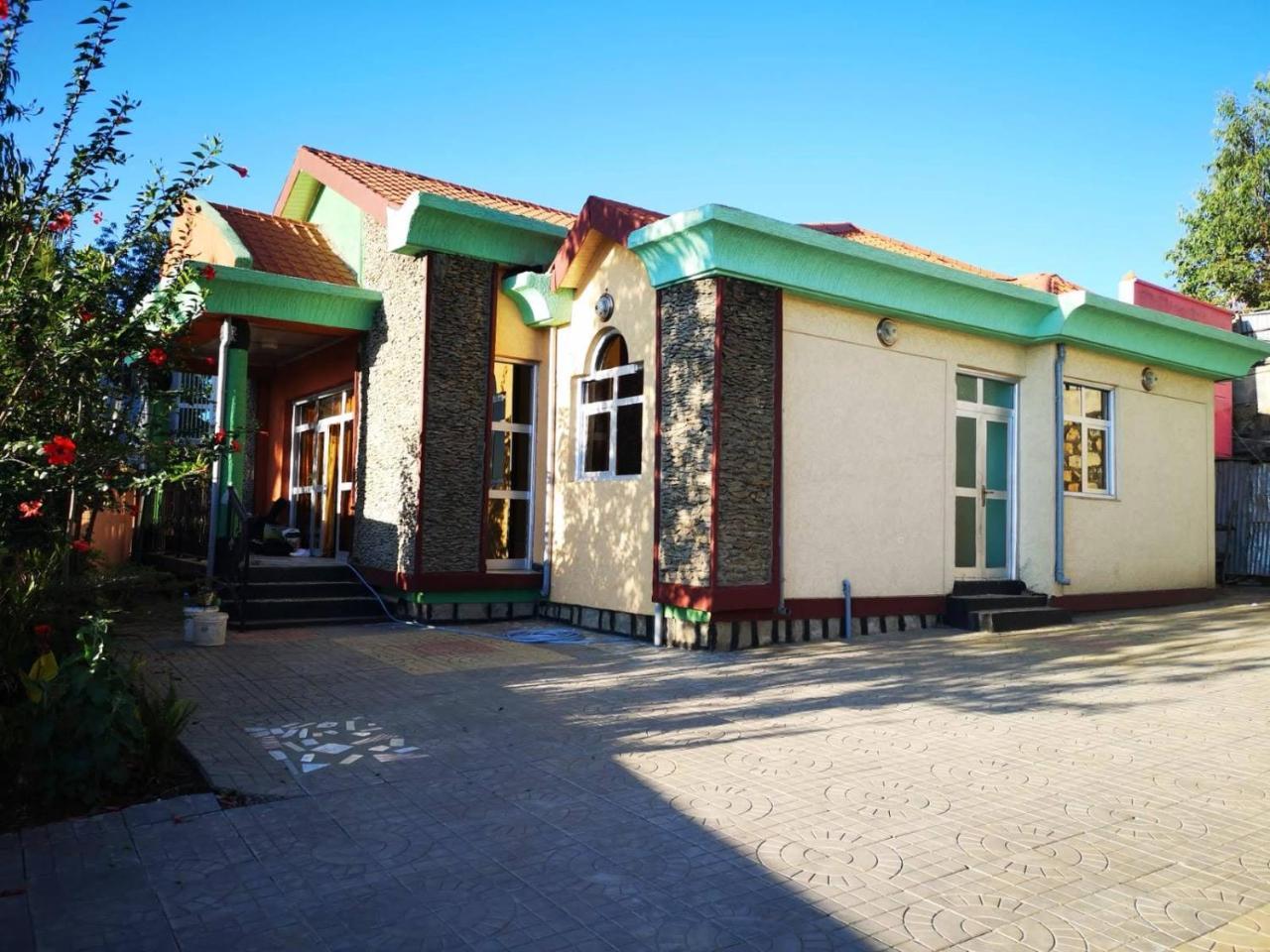 Gondar Backpackers Hostel Екстериор снимка